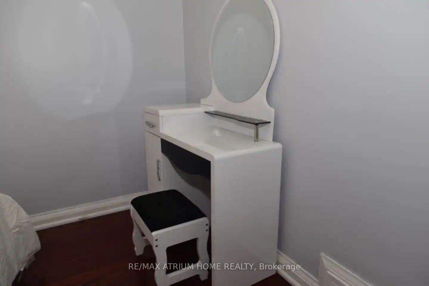 Photo 19 of 1680 Victoria Street W, Whitby, Rural Whitby — HOMEH