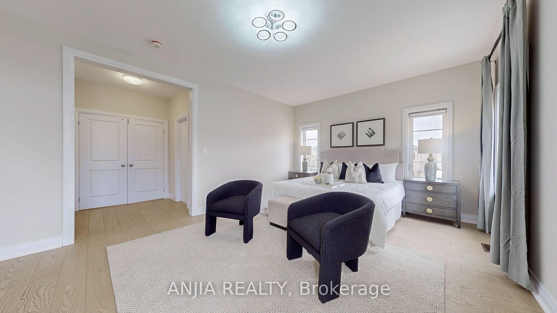 Photo 19 of 129 Pine Hill Crescent, Aurora, Aurora Estates — HOMEH