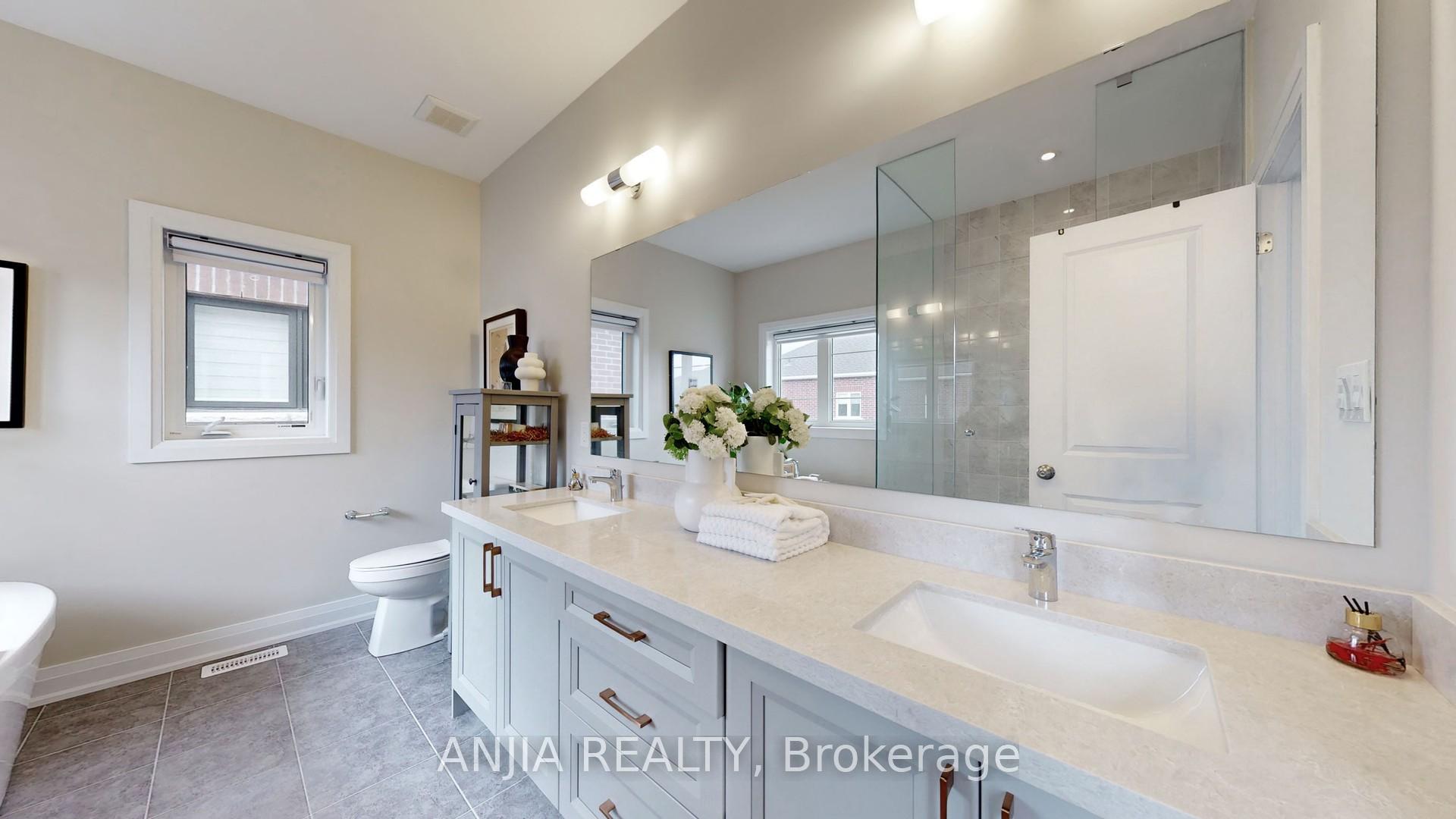 Photo 20 of 129 Pine Hill Crescent, Aurora, Aurora Estates — HOMEH