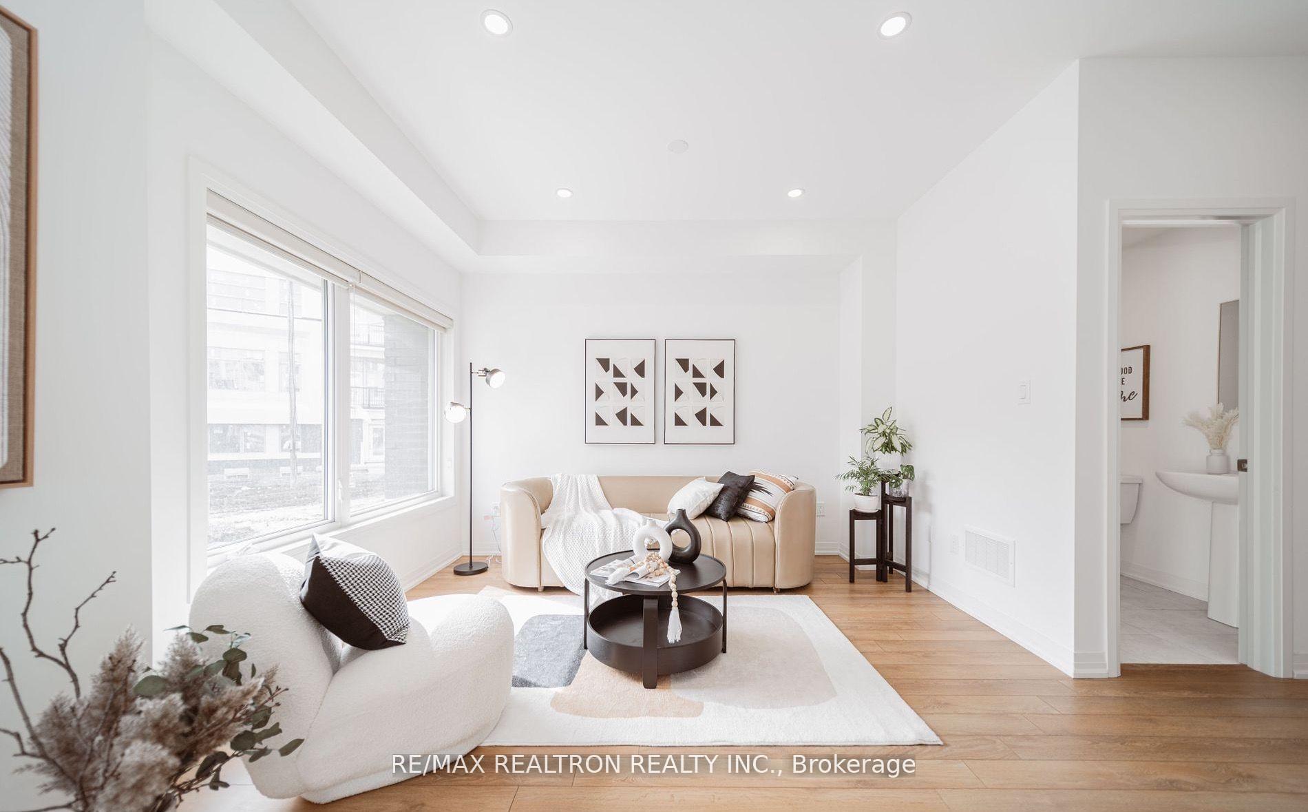 Photo 3 of 58 Alan Francis Lane, Markham, Cachet — HOMEH