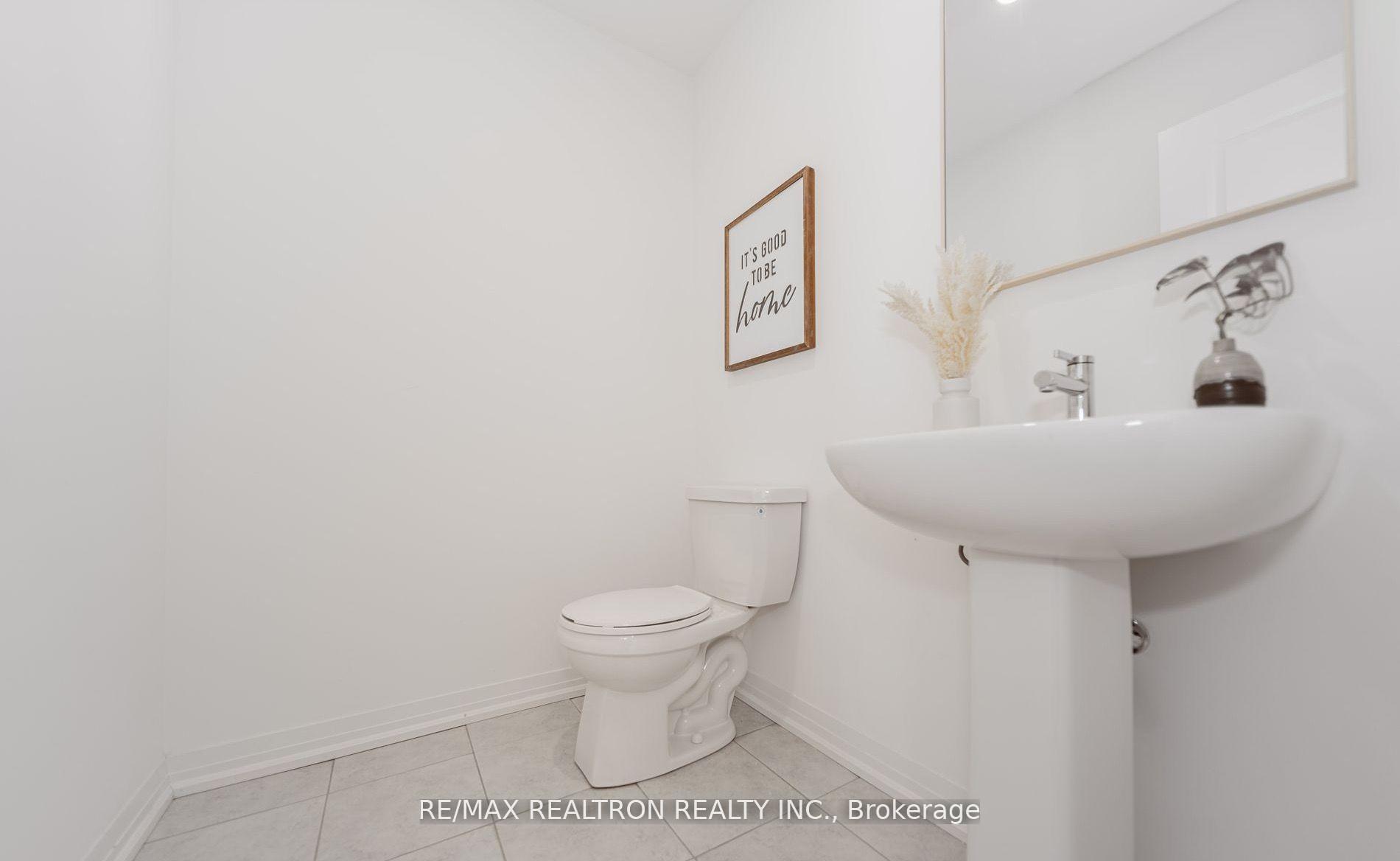 Photo 5 of 58 Alan Francis Lane, Markham, Cachet — HOMEH