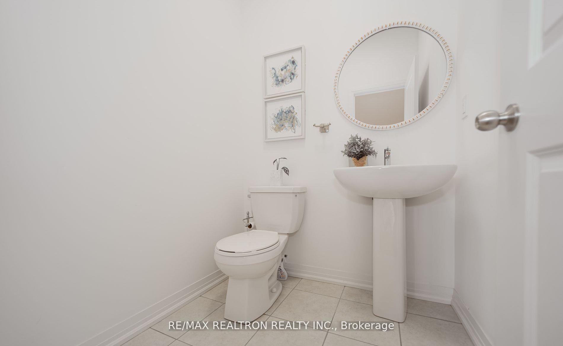 Photo 9 of 58 Alan Francis Lane, Markham, Cachet — HOMEH