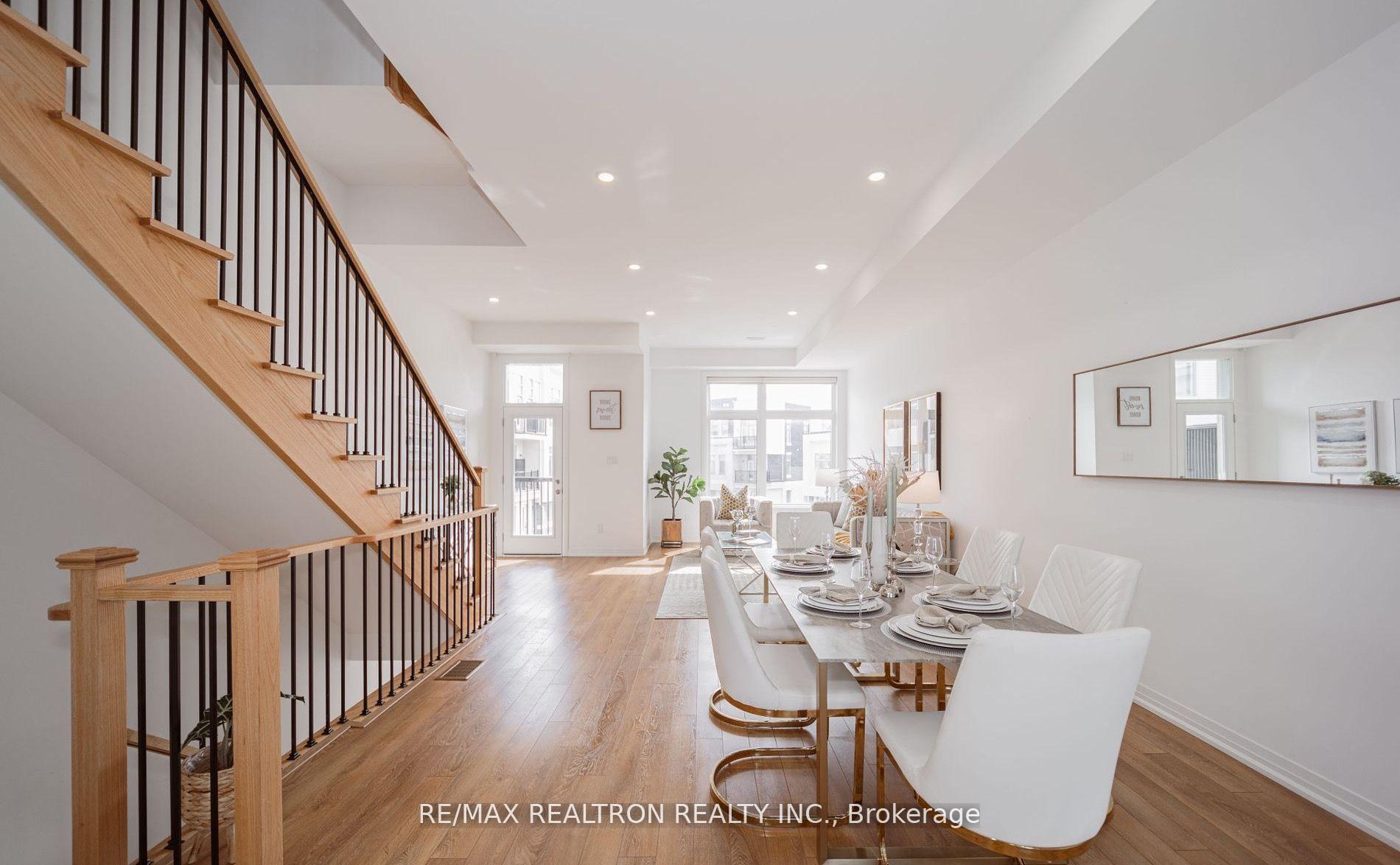 Photo 12 of 58 Alan Francis Lane, Markham, Cachet — HOMEH