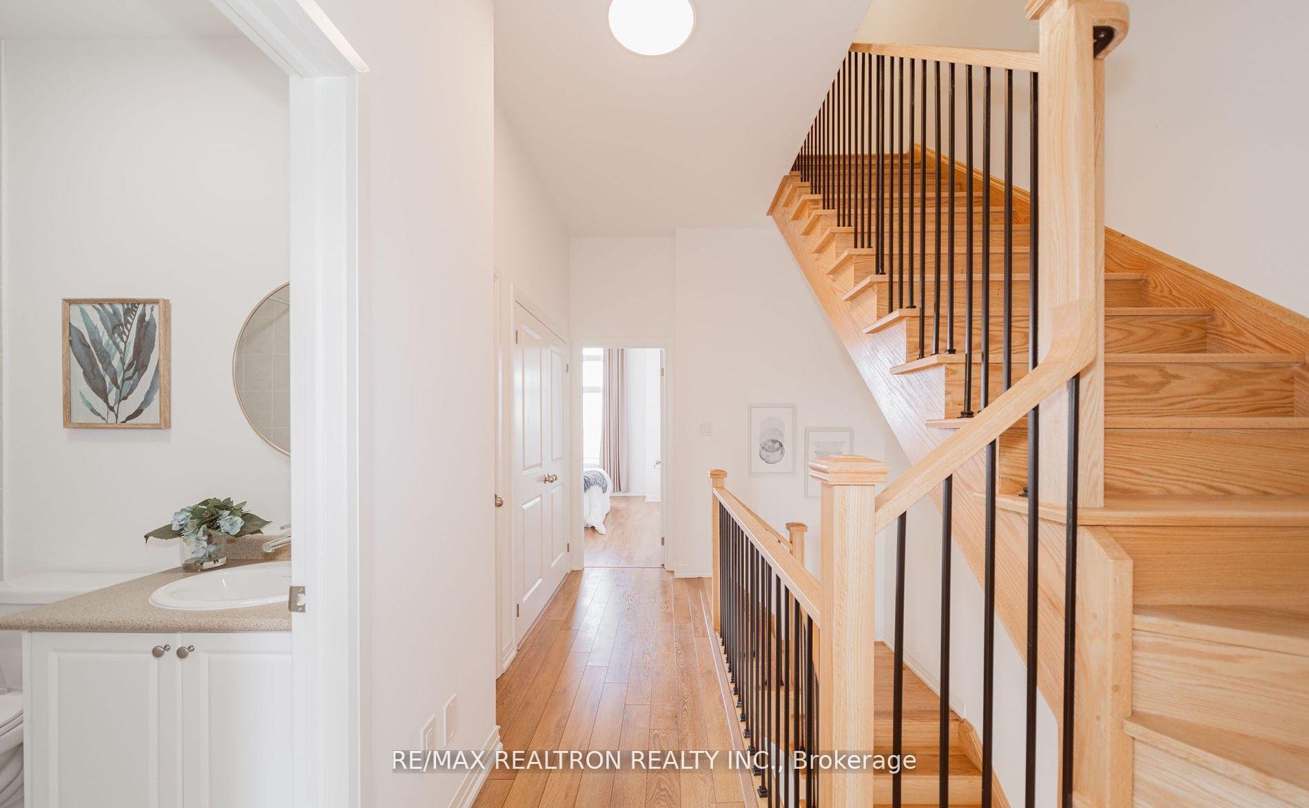 Photo 20 of 58 Alan Francis Lane, Markham, Cachet — HOMEH
