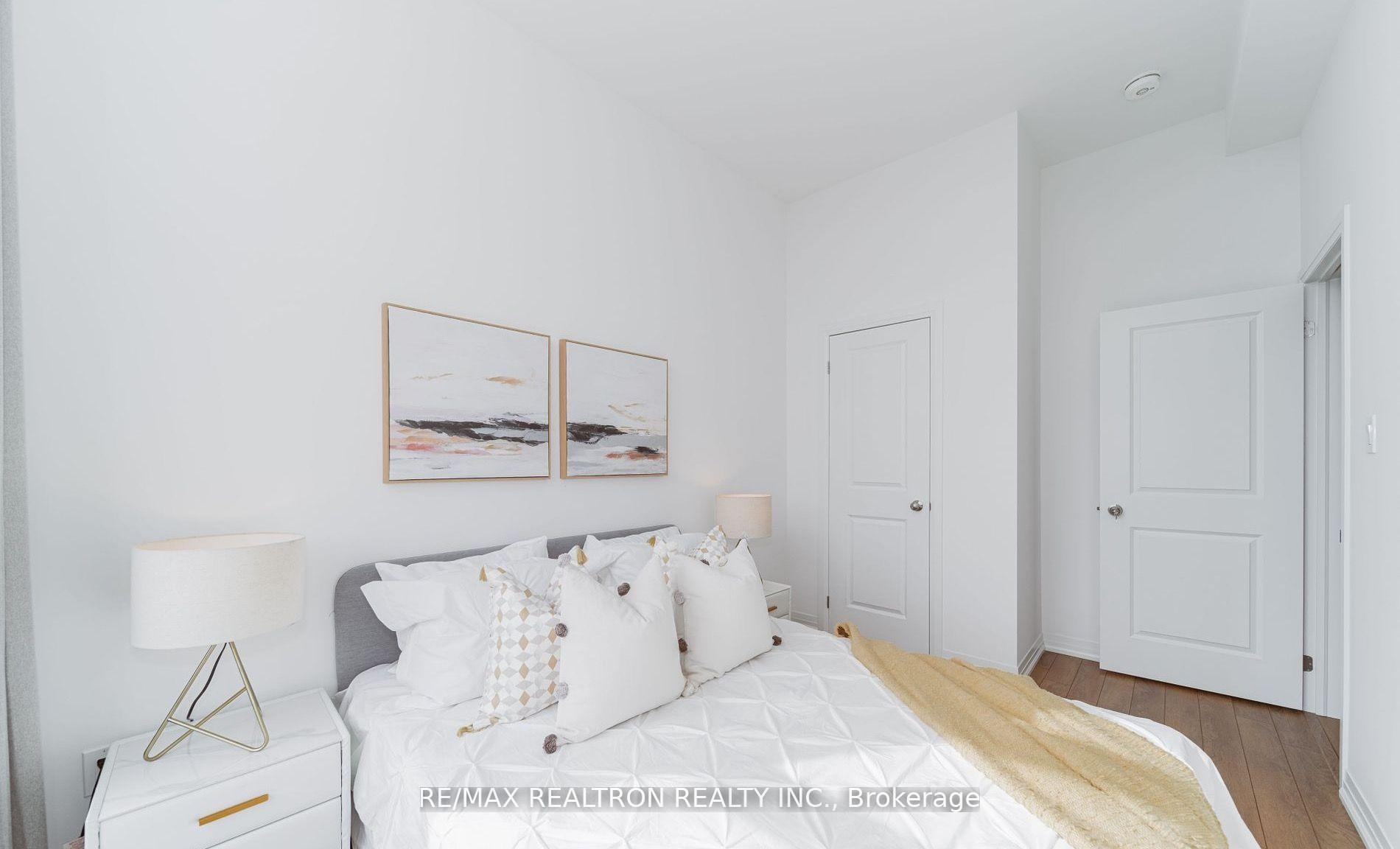 Photo 25 of 58 Alan Francis Lane, Markham, Cachet — HOMEH