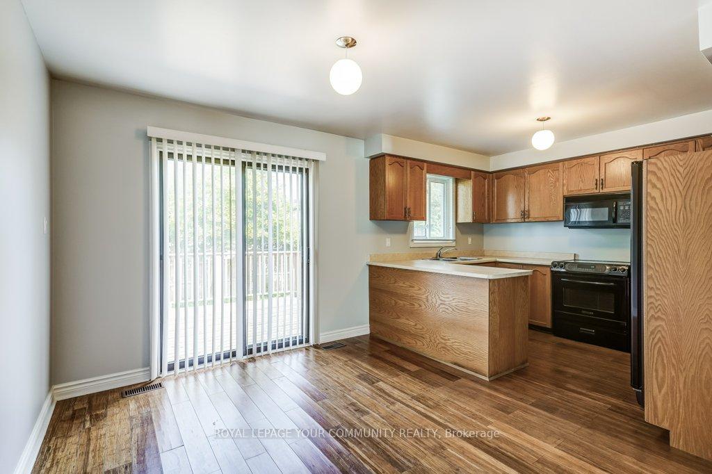Photo 10 of 193 Ferndale Drive S, Barrie, Ardagh — HOMEH