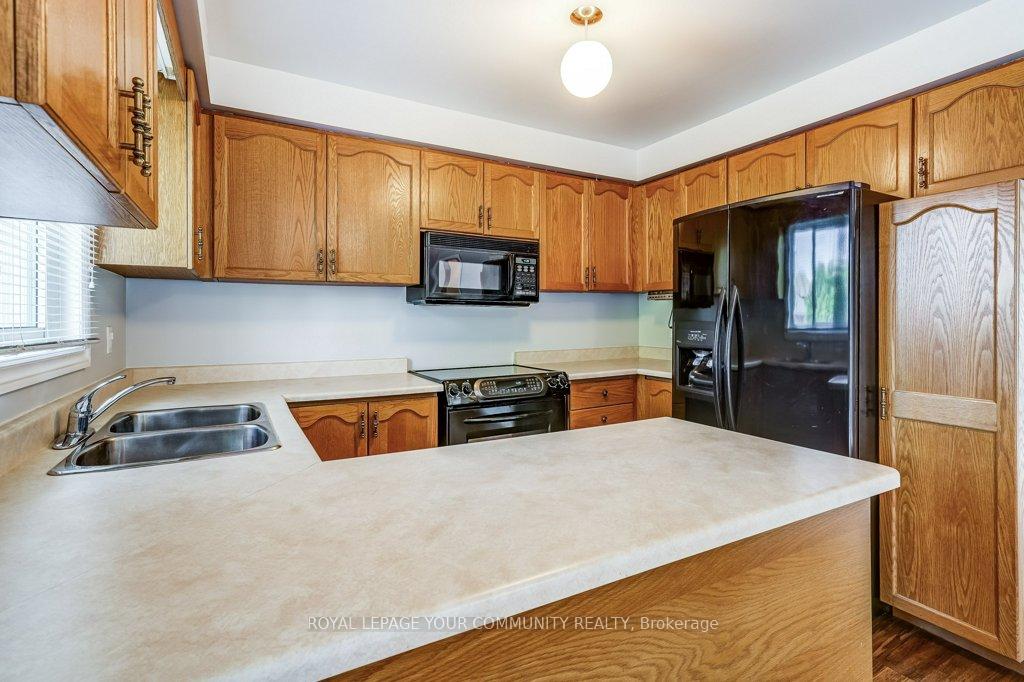 Photo 13 of 193 Ferndale Drive S, Barrie, Ardagh — HOMEH