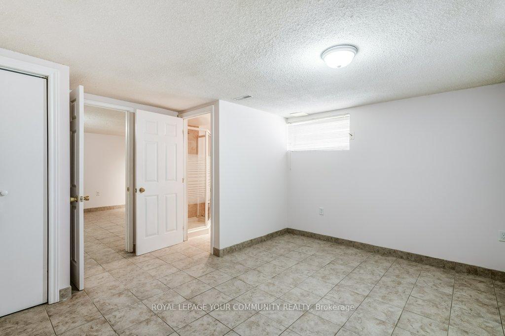 Photo 24 of 193 Ferndale Drive S, Barrie, Ardagh — HOMEH