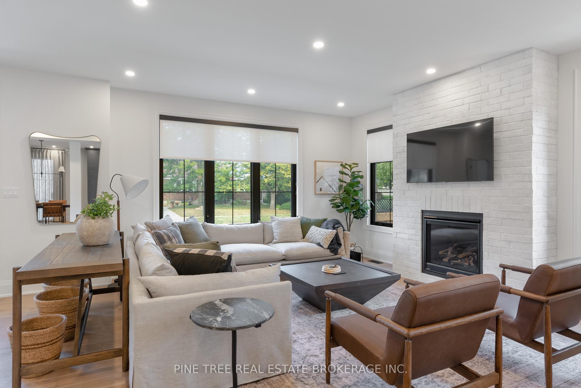 Photo 3 of 271 Codrington Street, Barrie, Codrington — HOMEH