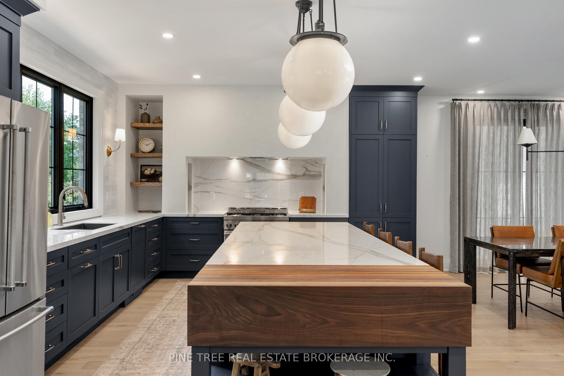 Photo 10 of 271 Codrington Street, Barrie, Codrington — HOMEH