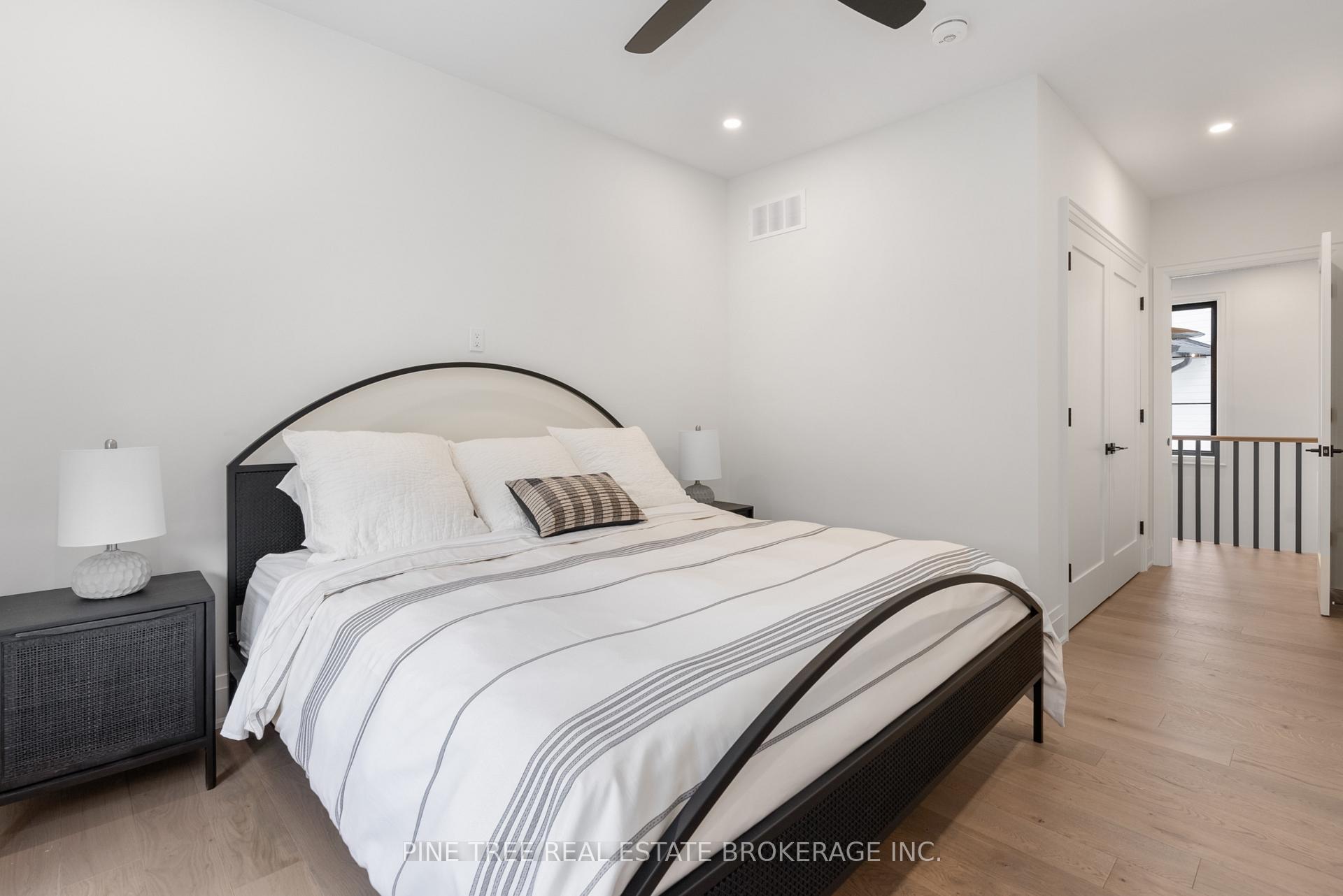 Photo 29 of 271 Codrington Street, Barrie, Codrington — HOMEH
