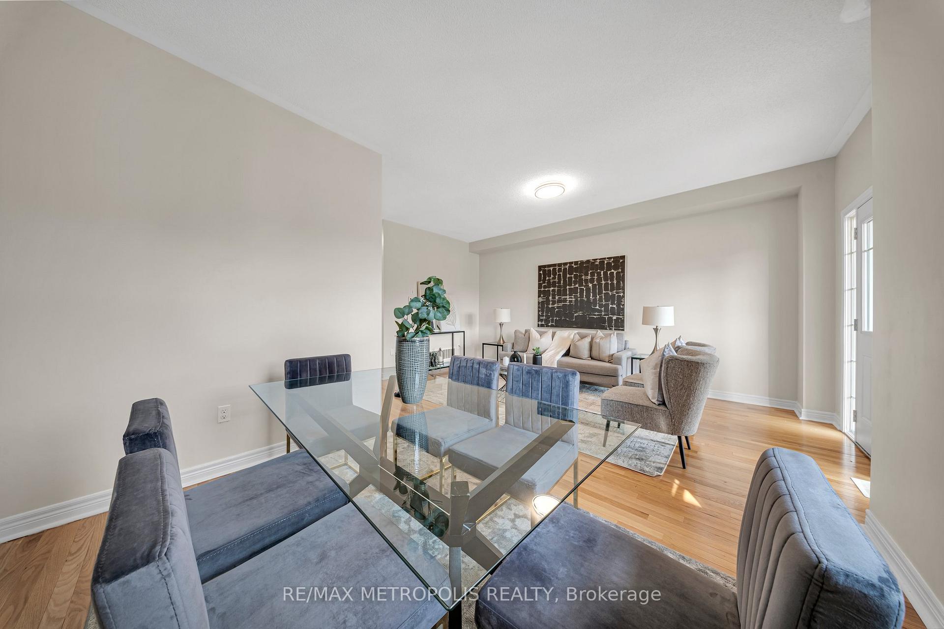 Photo 4 of 1773 Carousel Drive, Pickering, Duffin Heights — HOMEH