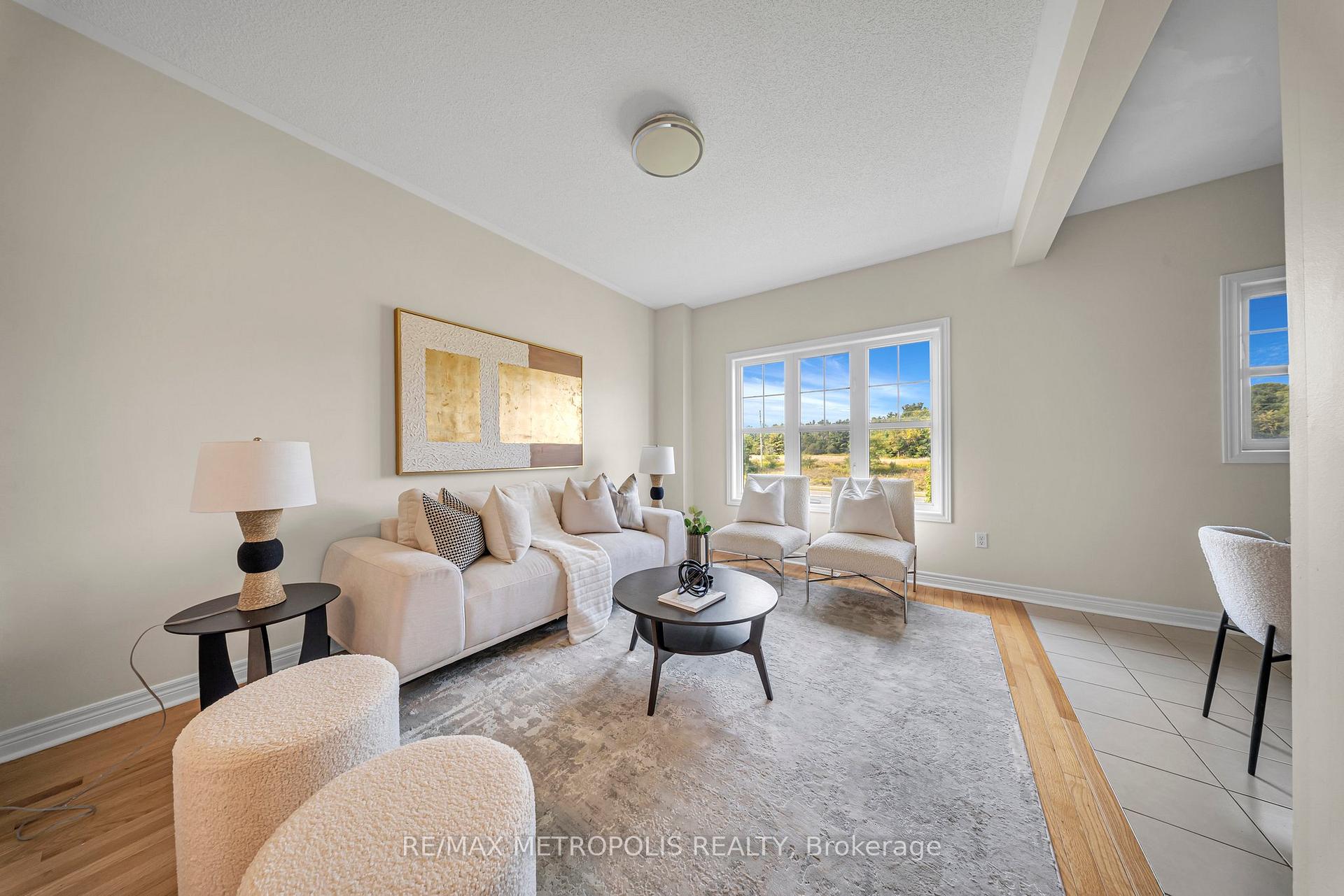 Photo 5 of 1773 Carousel Drive, Pickering, Duffin Heights — HOMEH