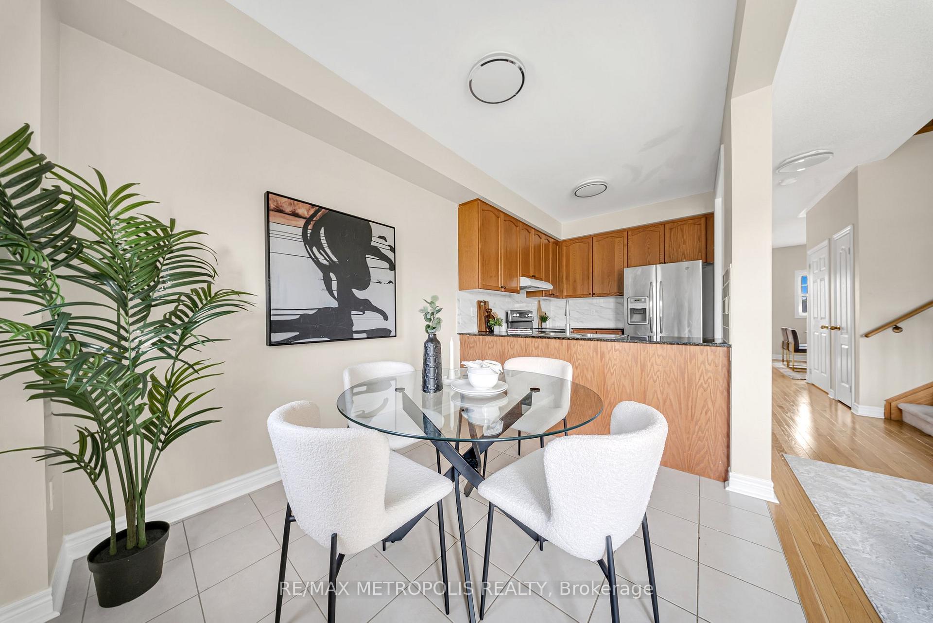 Photo 7 of 1773 Carousel Drive, Pickering, Duffin Heights — HOMEH