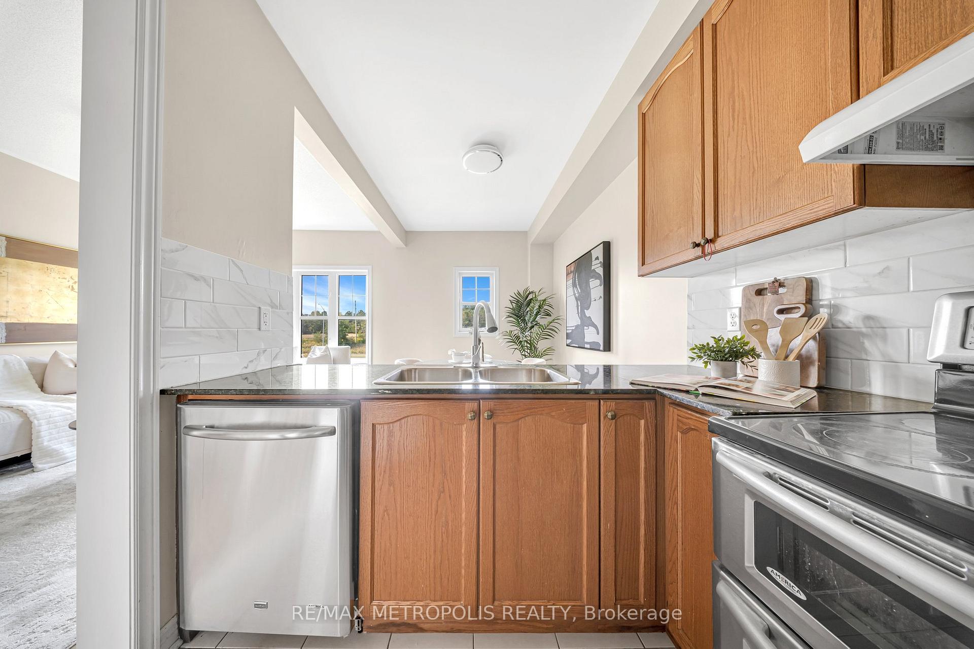 Photo 19 of 1773 Carousel Drive, Pickering, Duffin Heights — HOMEH