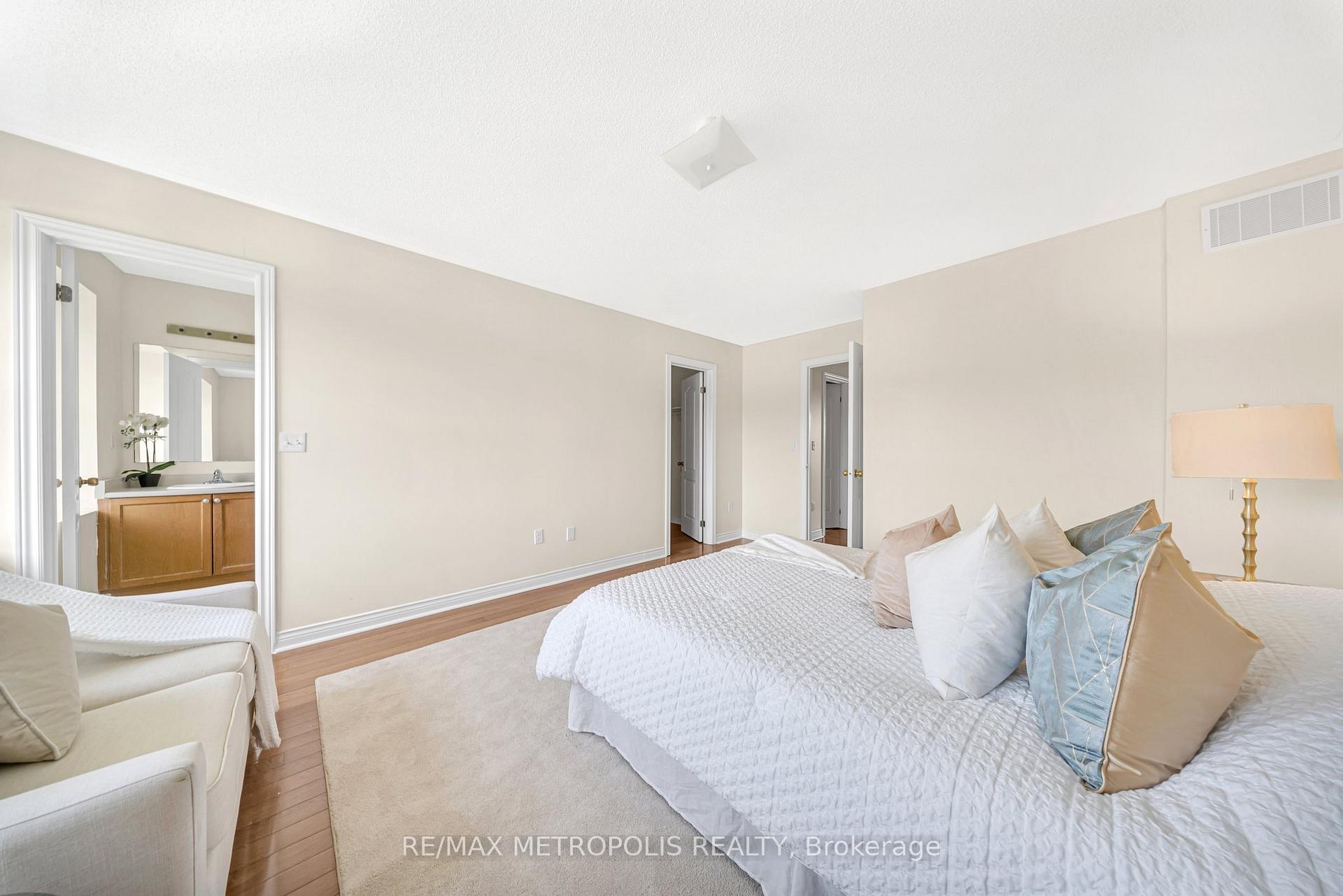 Photo 39 of 1773 Carousel Drive, Pickering, Duffin Heights — HOMEH