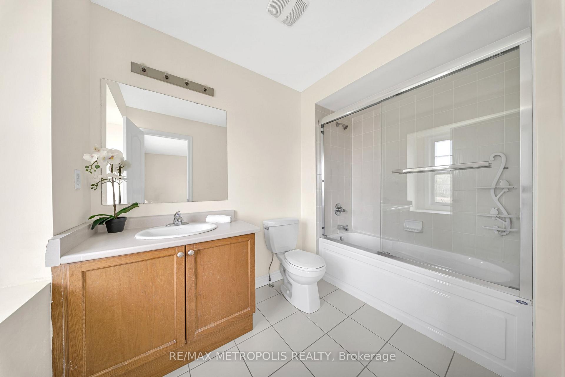 Photo 28 of 1773 Carousel Drive, Pickering, Duffin Heights — HOMEH
