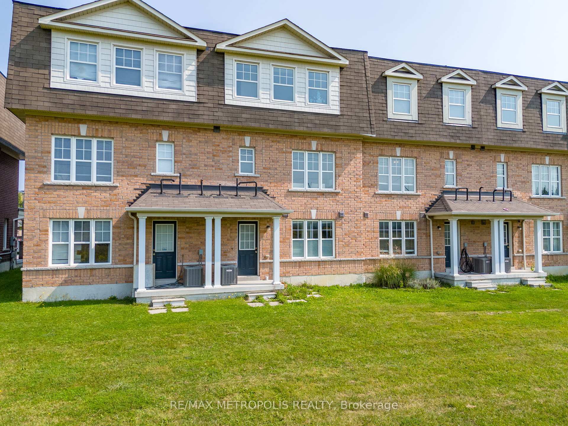 Photo 40 of 1773 Carousel Drive, Pickering, Duffin Heights — HOMEH