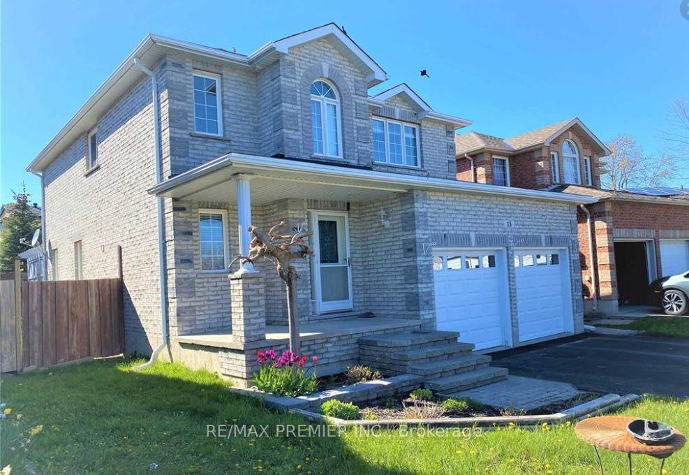 Front of 15 Dunsmore Lane
