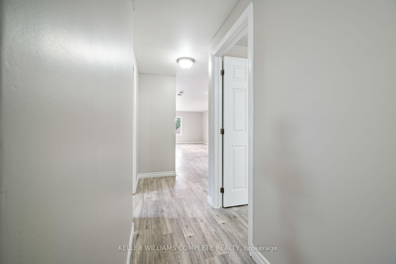 Photo 13 of 100 Park Row Street N, Hamilton, Crown Point — HOMEH