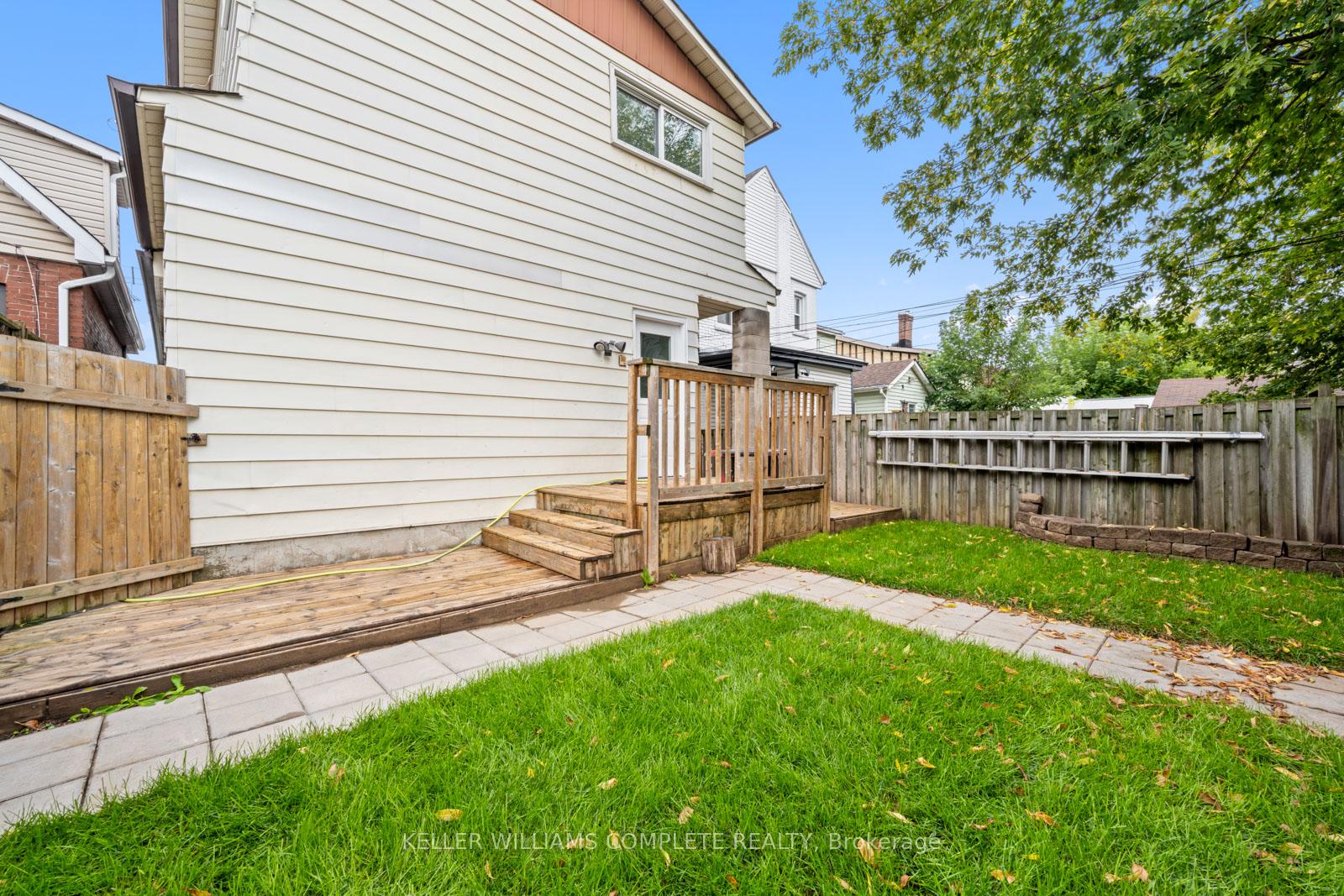 Photo 27 of 100 Park Row Street N, Hamilton, Crown Point — HOMEH