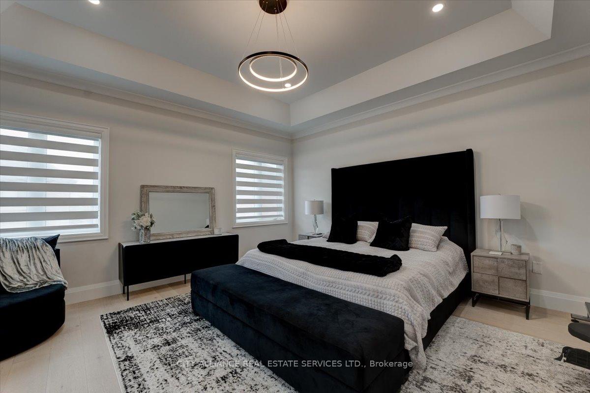 Photo 22 of 9 Boone Crescent, Vaughan, Kleinburg — HOMEH