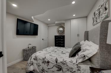 Photo 33 of 9 Boone Crescent, Vaughan, Kleinburg — HOMEH