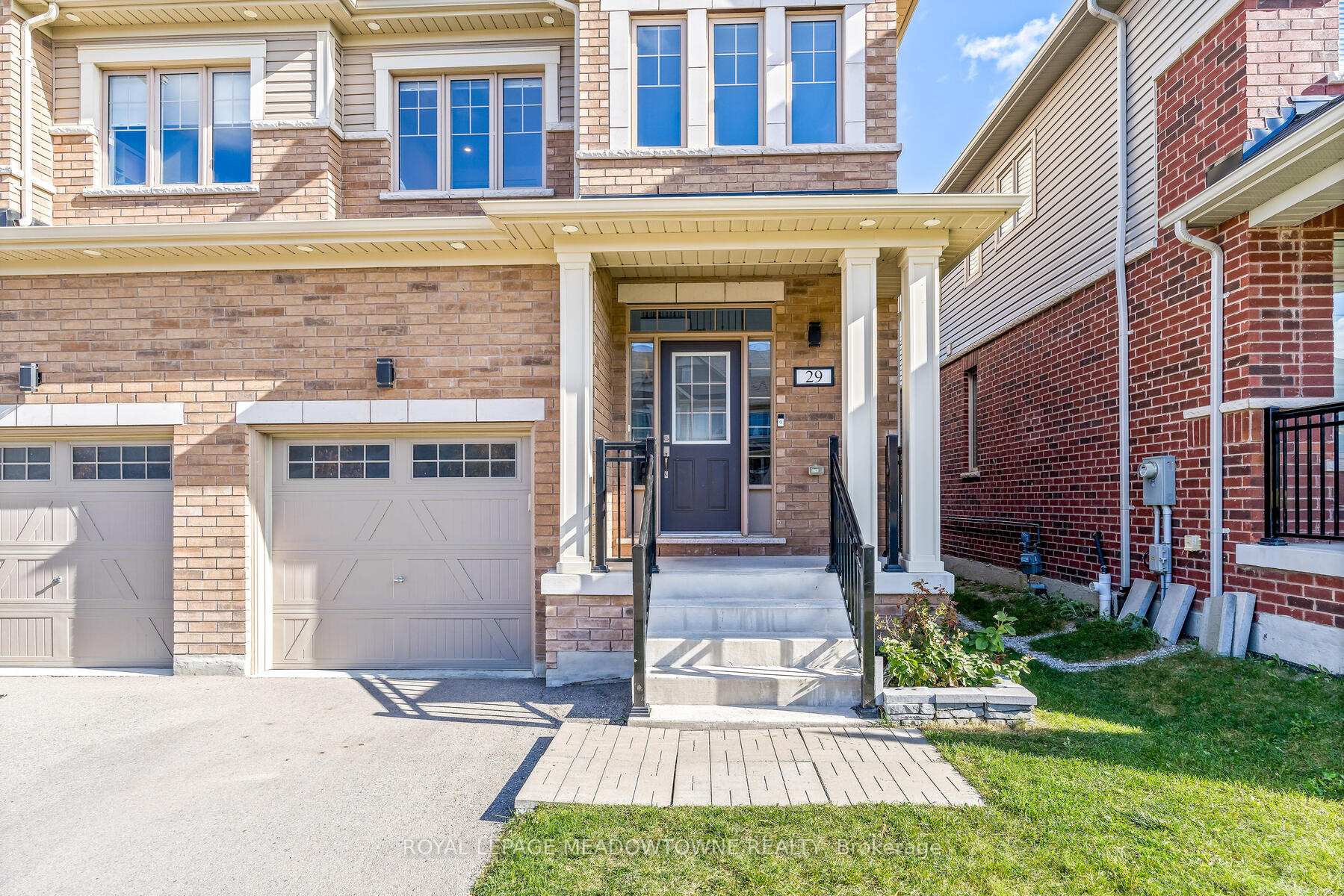 Photo 9 of 29 Donnan Drive, New Tecumseth, Tottenham — HOMEH