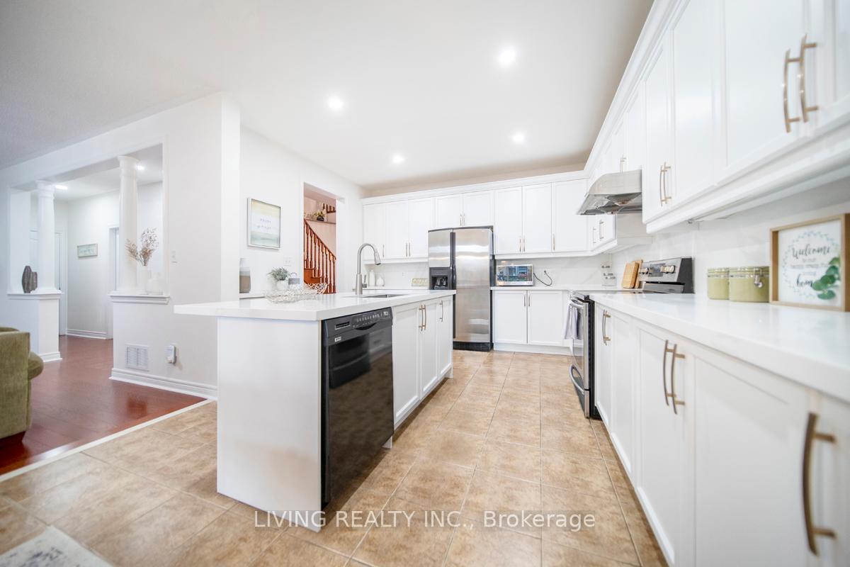 Photo 6 of 21 Haywood Drive, Markham, Victoria Manor-Jennings Gate — HOMEH