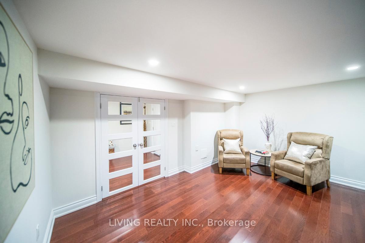 Photo 27 of 21 Haywood Drive, Markham, Victoria Manor-Jennings Gate — HOMEH