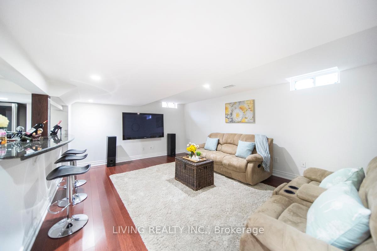 Photo 29 of 21 Haywood Drive, Markham, Victoria Manor-Jennings Gate — HOMEH