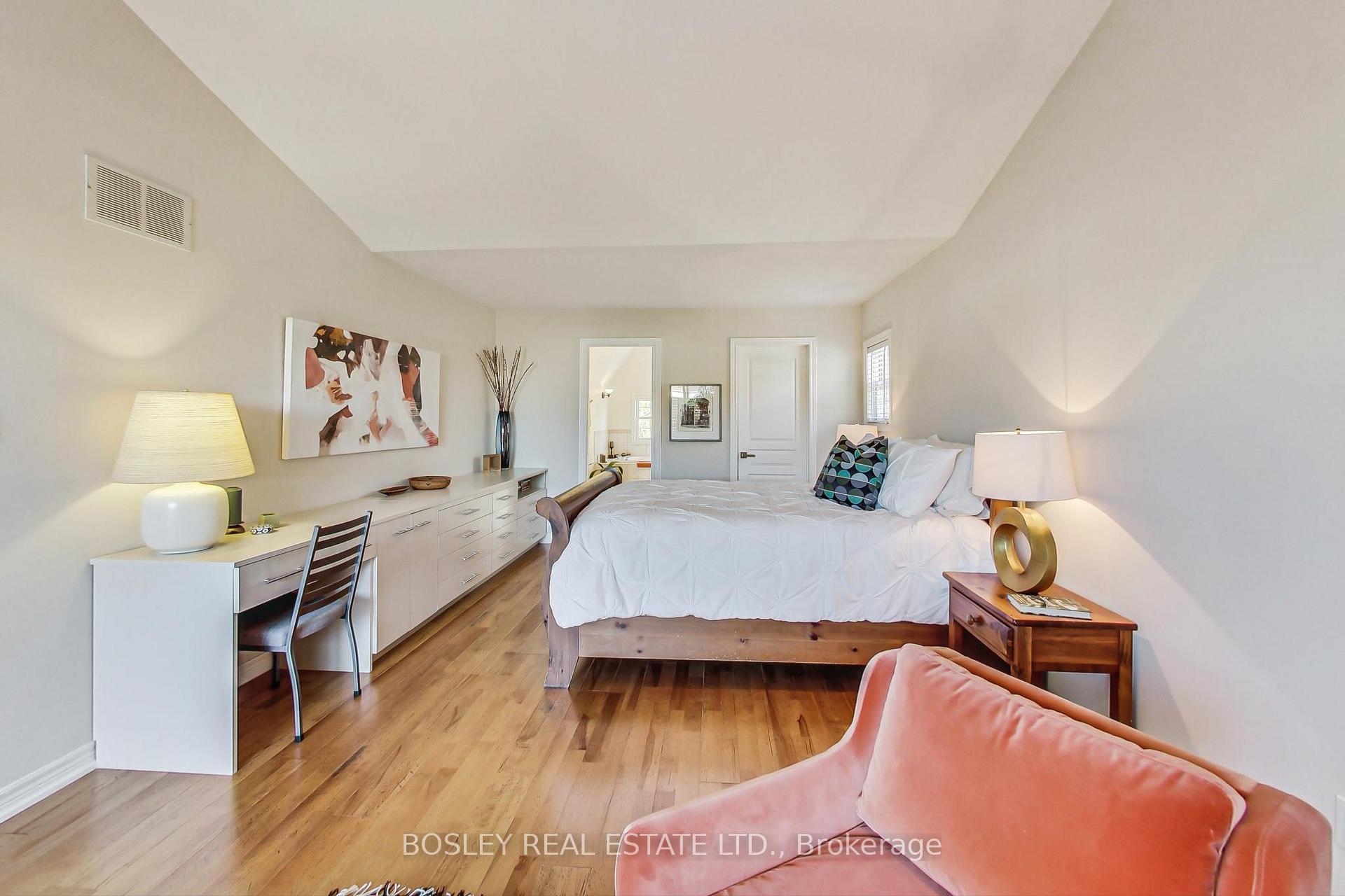 Photo 25 of 113 Winners Circle, Toronto, The Beaches — HOMEH