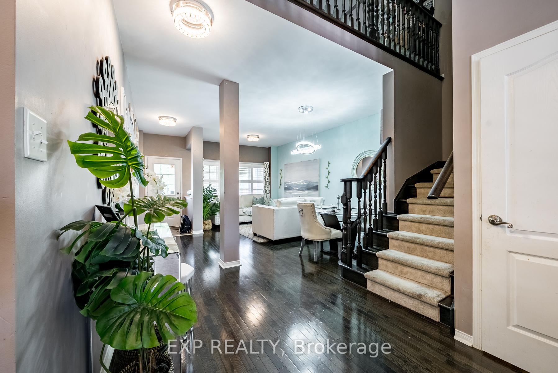 Photo 5 of 14 Decourcy-Ireland Circle, Ajax, Northeast Ajax — HOMEH