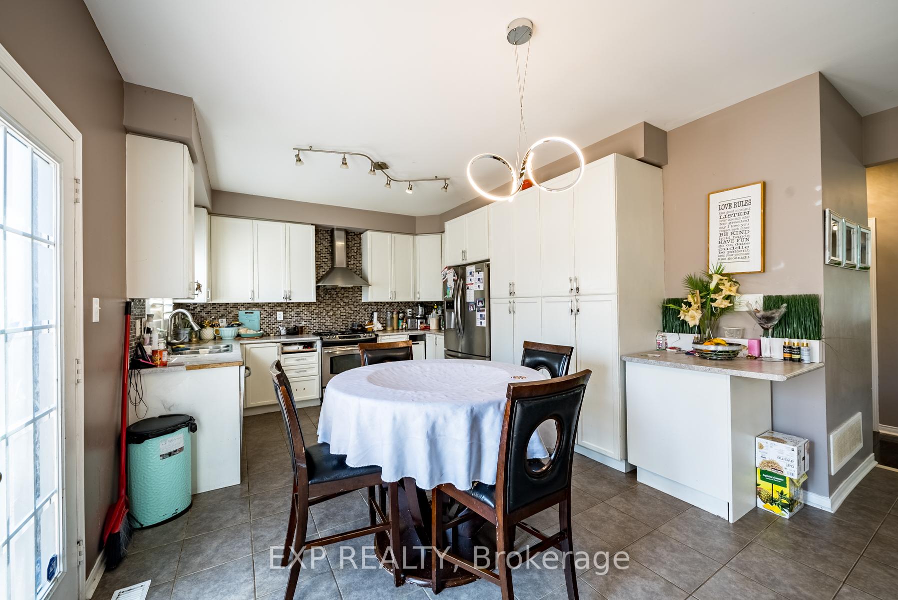 Photo 9 of 14 Decourcy-Ireland Circle, Ajax, Northeast Ajax — HOMEH