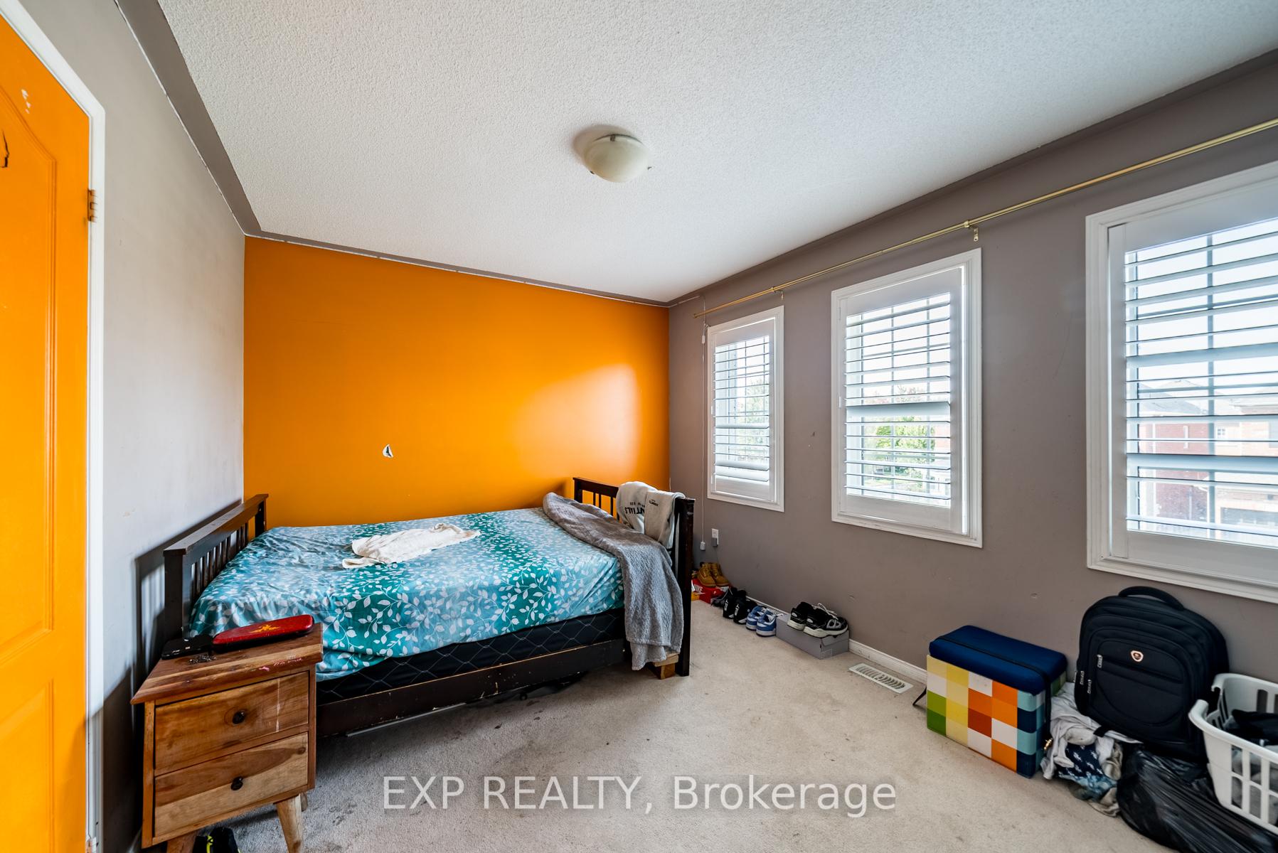Photo 16 of 14 Decourcy-Ireland Circle, Ajax, Northeast Ajax — HOMEH