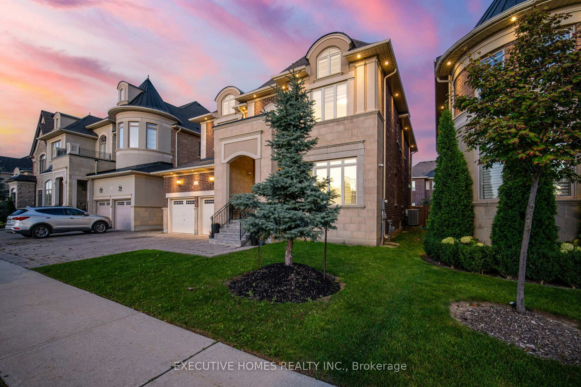 Photo 6 of 239 Timber Creek Boulevard, Vaughan, Kleinburg — HOMEH