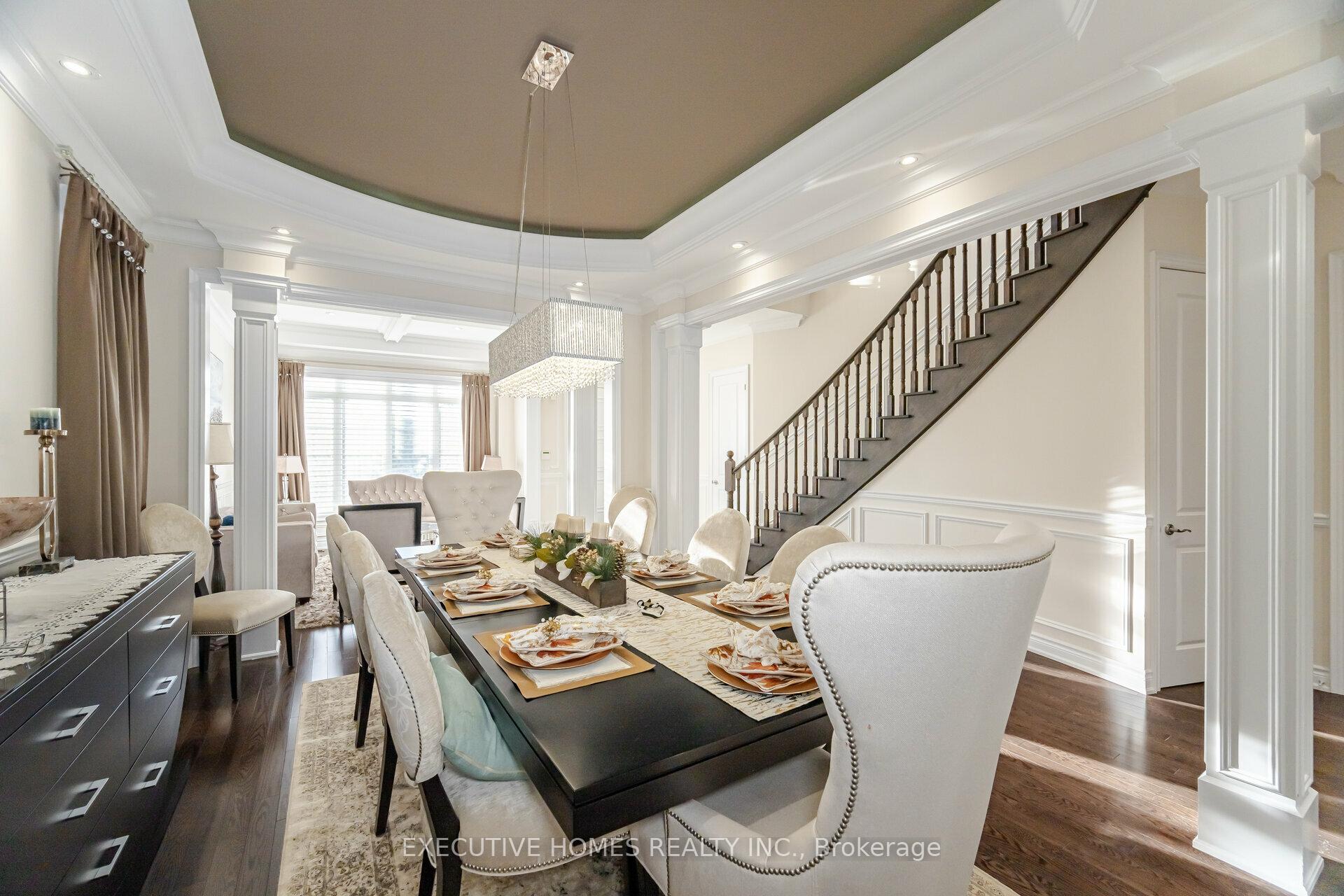 Photo 10 of 239 Timber Creek Boulevard, Vaughan, Kleinburg — HOMEH