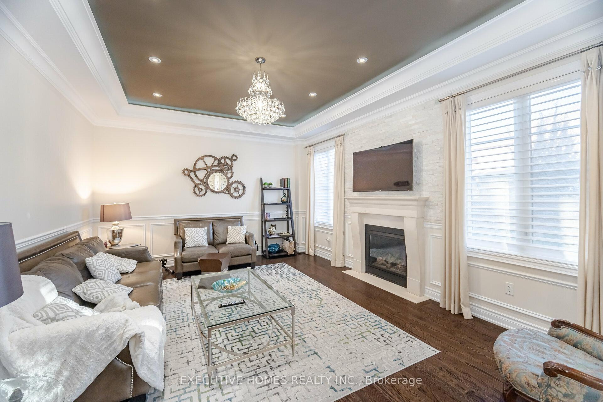 Photo 12 of 239 Timber Creek Boulevard, Vaughan, Kleinburg — HOMEH