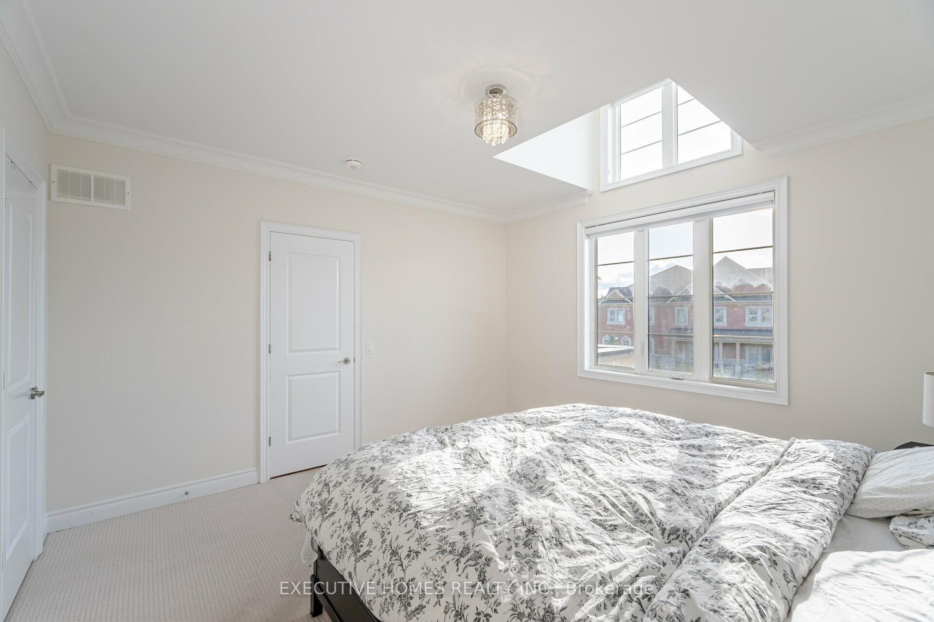 Photo 26 of 239 Timber Creek Boulevard, Vaughan, Kleinburg — HOMEH