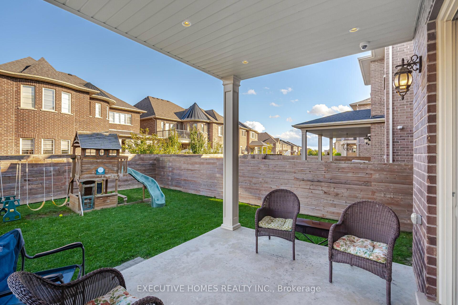Photo 35 of 239 Timber Creek Boulevard, Vaughan, Kleinburg — HOMEH