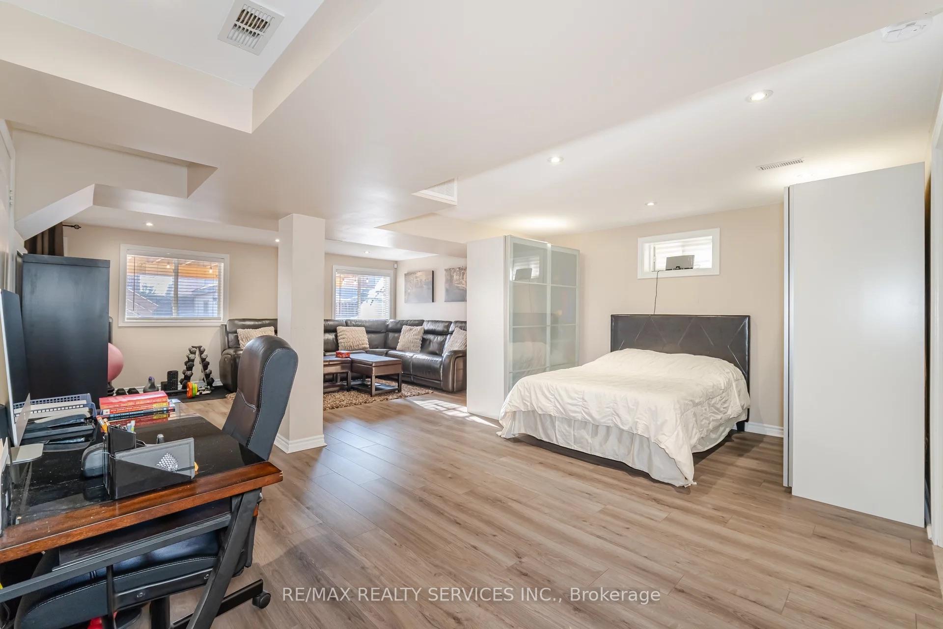 Photo 22 of 19 Gray Park Drive, Caledon, Bolton West — HOMEH