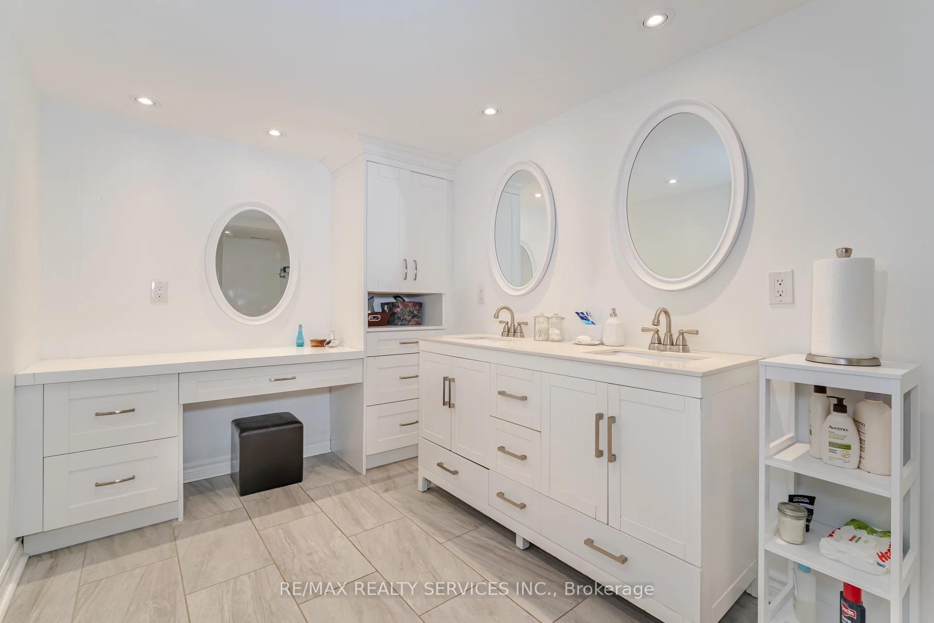 Photo 29 of 19 Gray Park Drive, Caledon, Bolton West — HOMEH