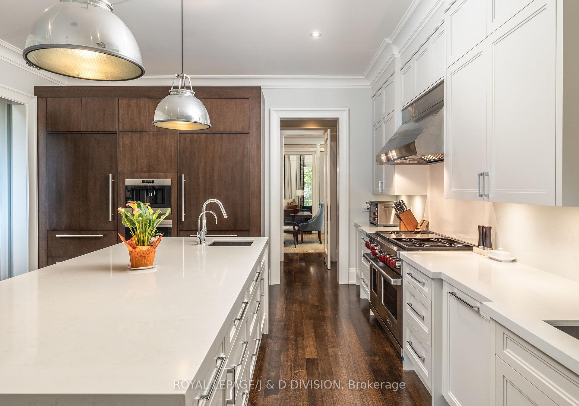 Photo 6 of 161 Alexandra Boulevard, Toronto, Lawrence Park South — HOMEH