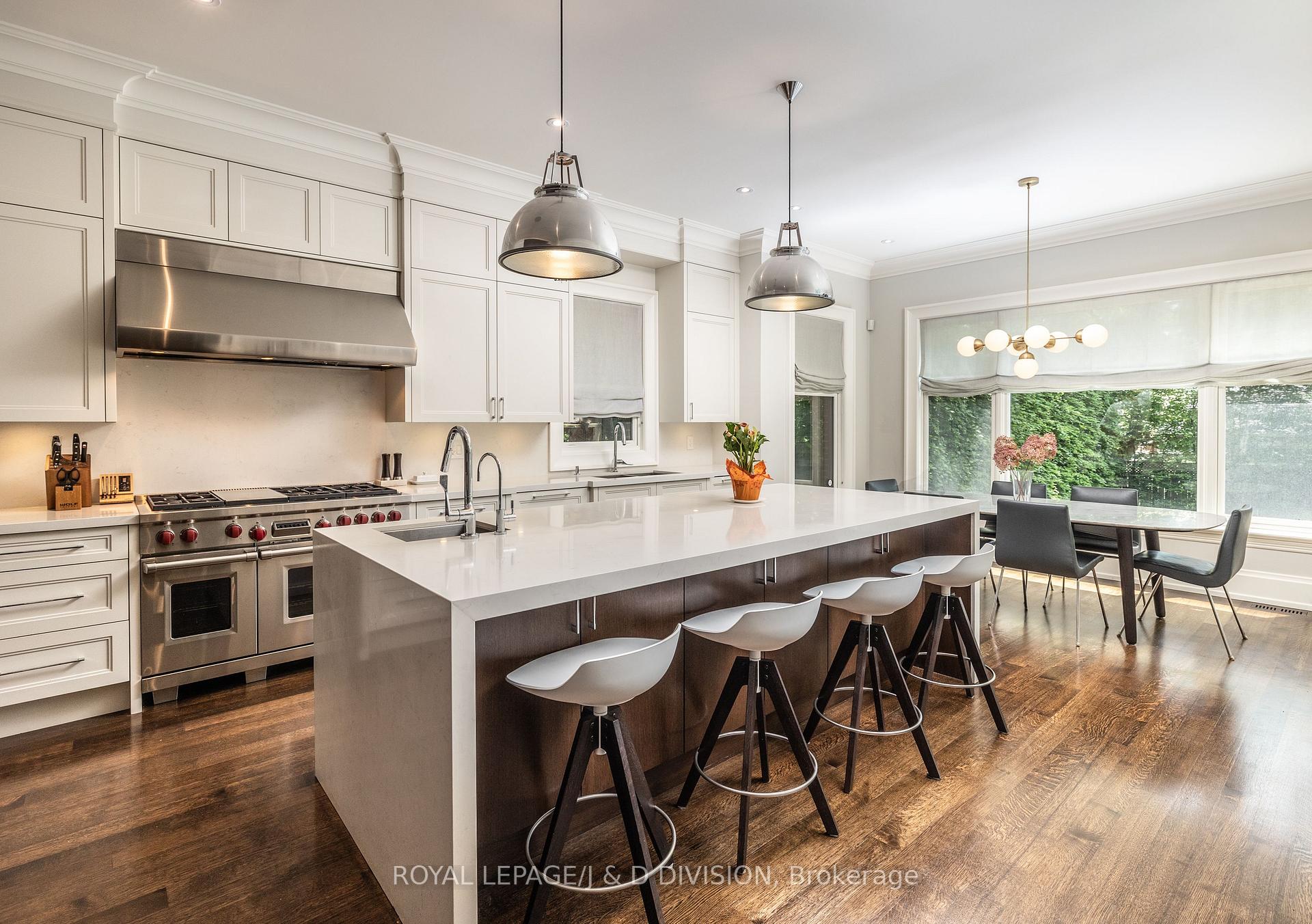 Photo 5 of 161 Alexandra Boulevard, Toronto, Lawrence Park South — HOMEH