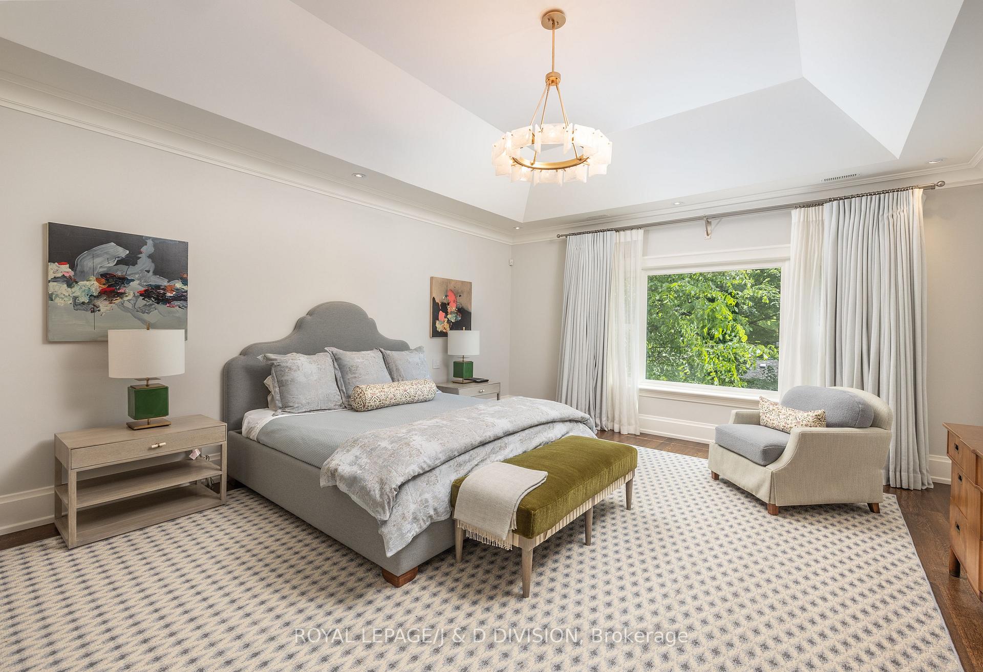 Photo 16 of 161 Alexandra Boulevard, Toronto, Lawrence Park South — HOMEH