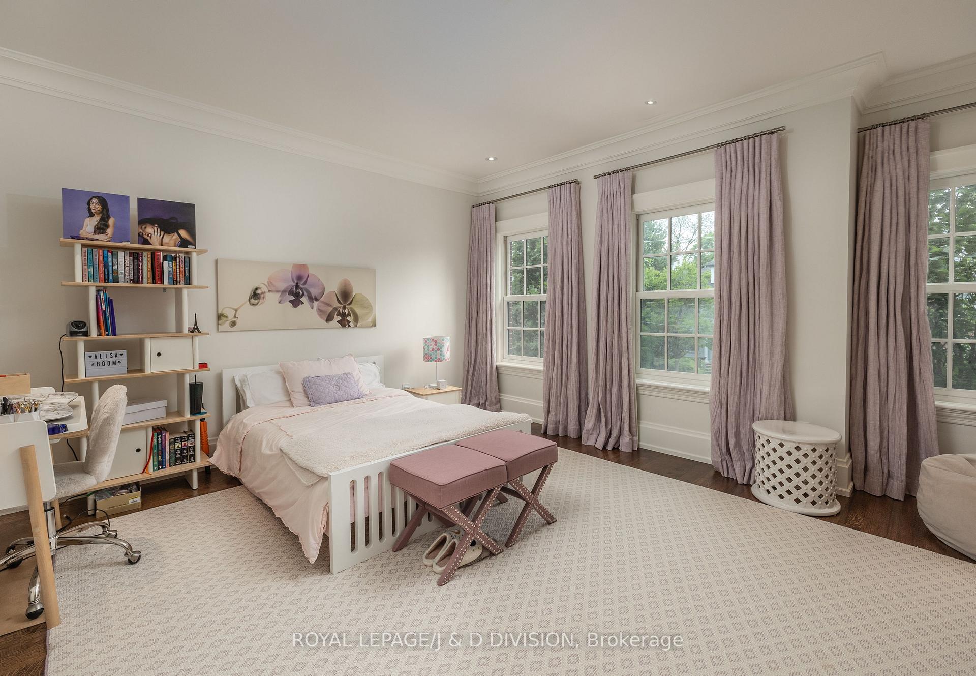 Photo 19 of 161 Alexandra Boulevard, Toronto, Lawrence Park South — HOMEH