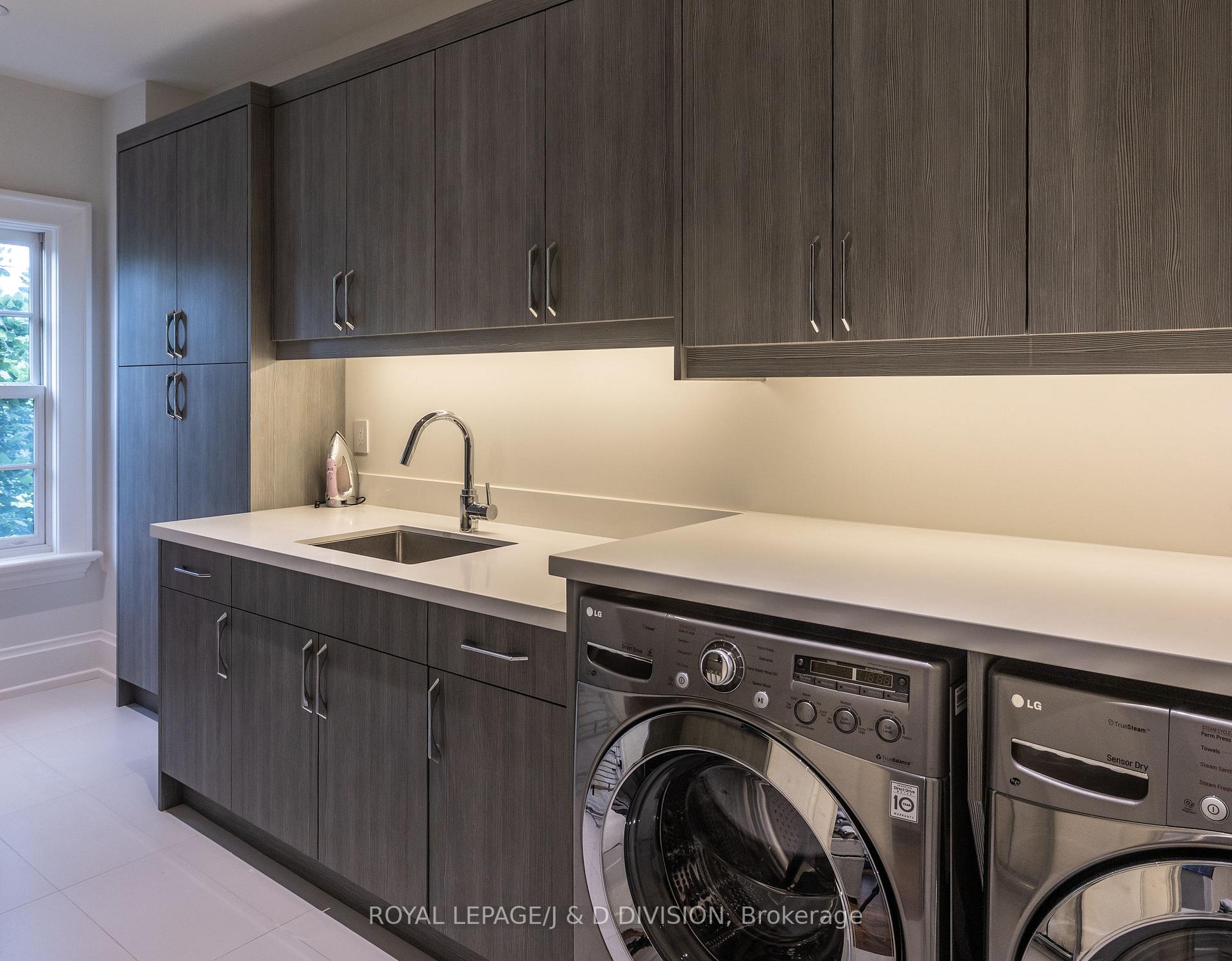 Photo 23 of 161 Alexandra Boulevard, Toronto, Lawrence Park South — HOMEH