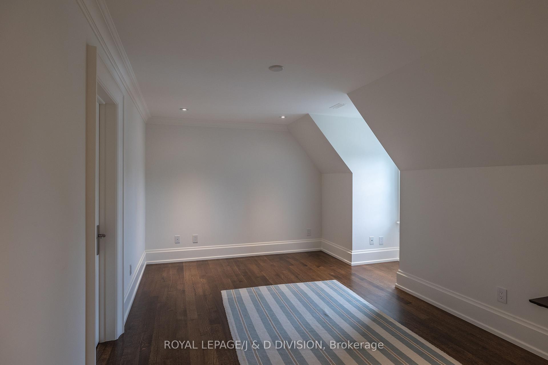 Photo 25 of 161 Alexandra Boulevard, Toronto, Lawrence Park South — HOMEH
