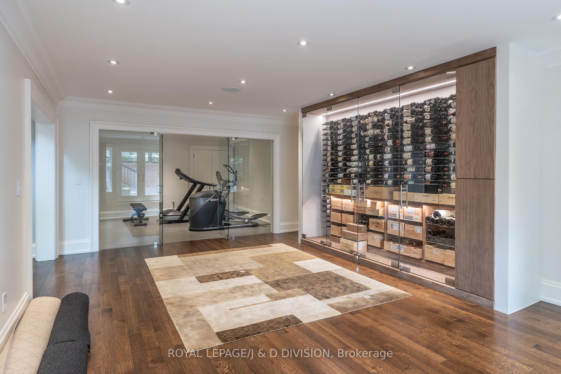 Photo 29 of 161 Alexandra Boulevard, Toronto, Lawrence Park South — HOMEH