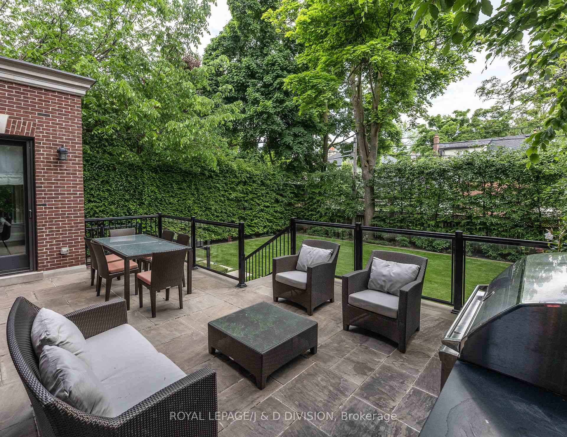 Photo 35 of 161 Alexandra Boulevard, Toronto, Lawrence Park South — HOMEH